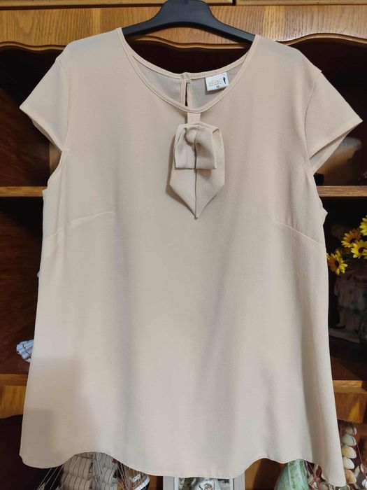 Vând haine damă mărimea M și 42