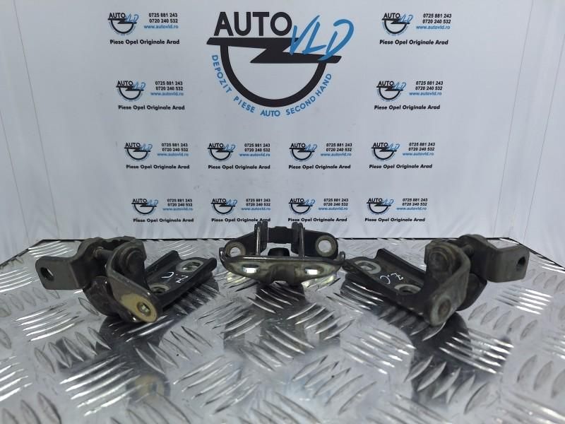 Balama usa fata Opel Zafira C