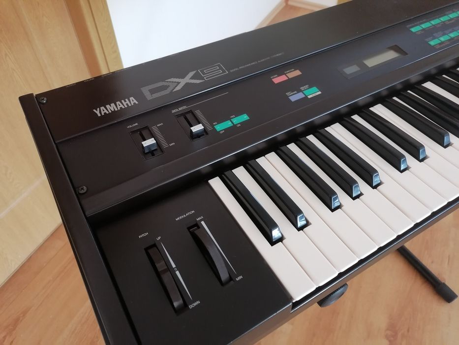 DX-9 YAMAHA orga pian