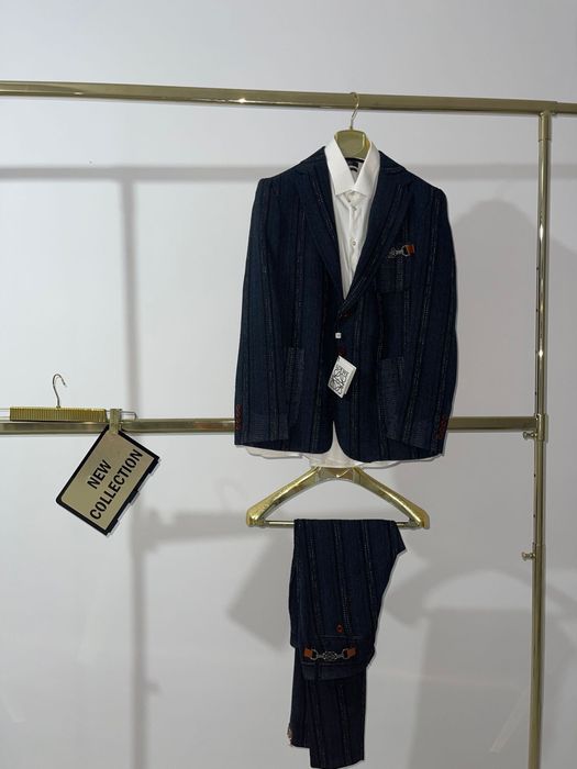Costum elegant pentru diverse evenimente LOEWE