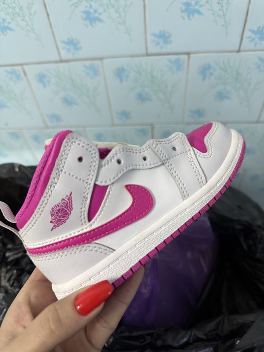 Nike Jordan copii marimea 26