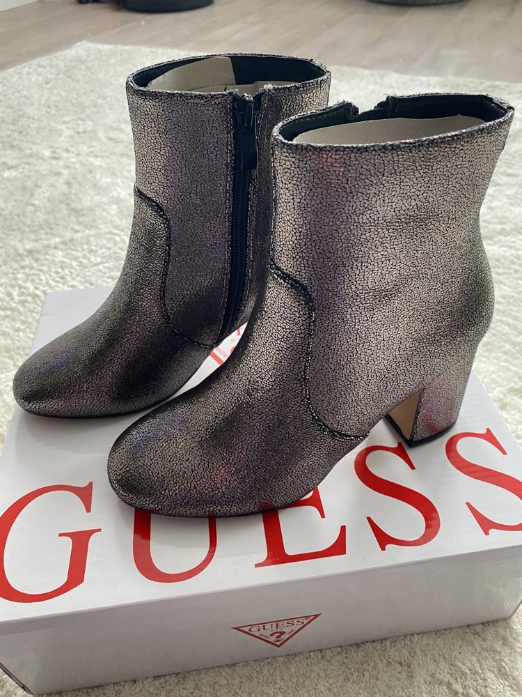 Botine Guess marimea 35, noi