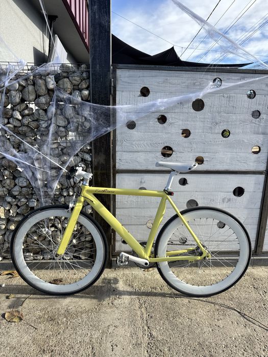 Bicicleta Enghouse 6 viteze în butuc