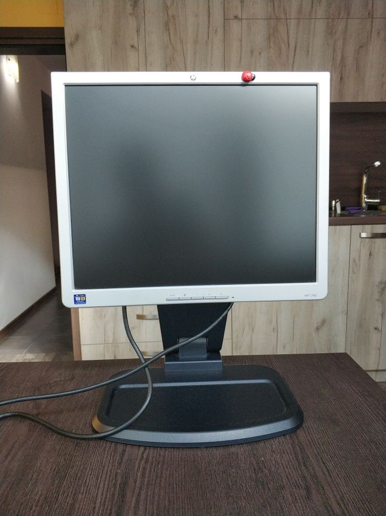 монитор 17" HP L1740