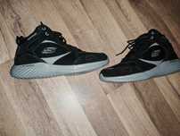 Vând ghete Skechers