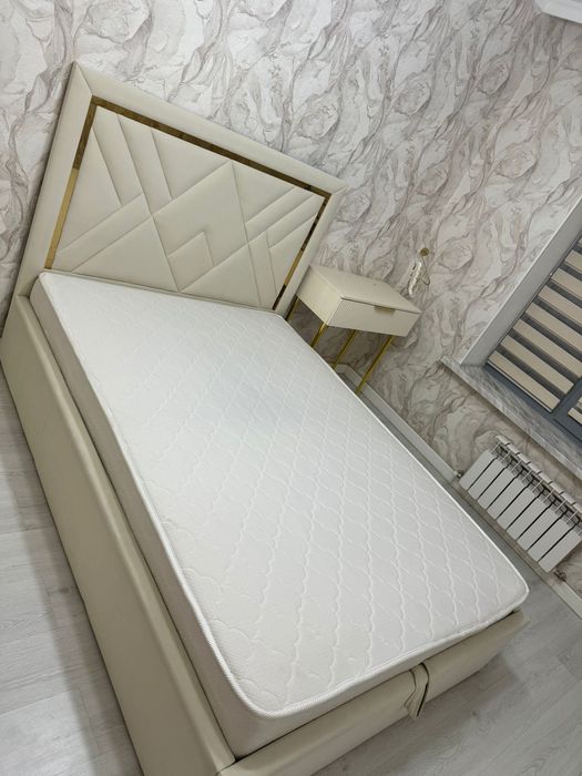 Шикарная кровать