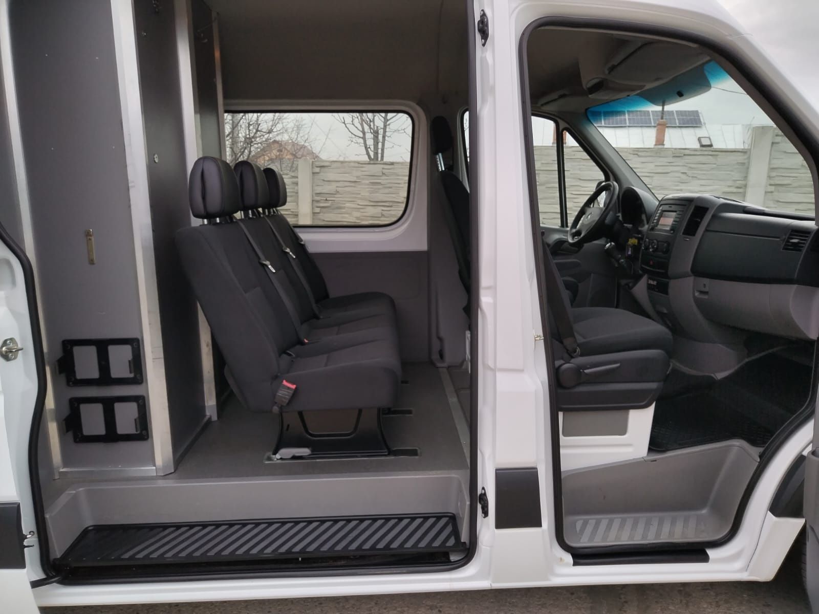 Mercedes Sprinter Mixt 5 Locuri 2015
Mixt 5 locuri 
An fabricatie 2015