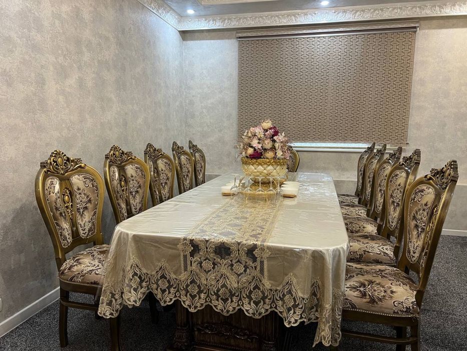 Стол и стулья стульев 10шт