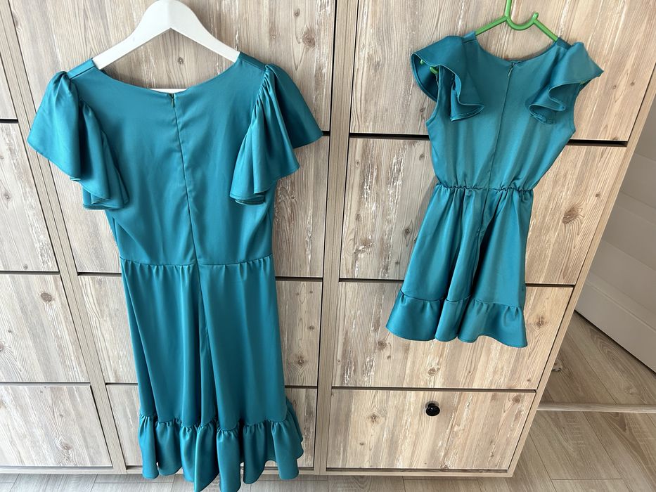Set rochii turcoaz: mama (S/M) si fiica (4-5 ani)