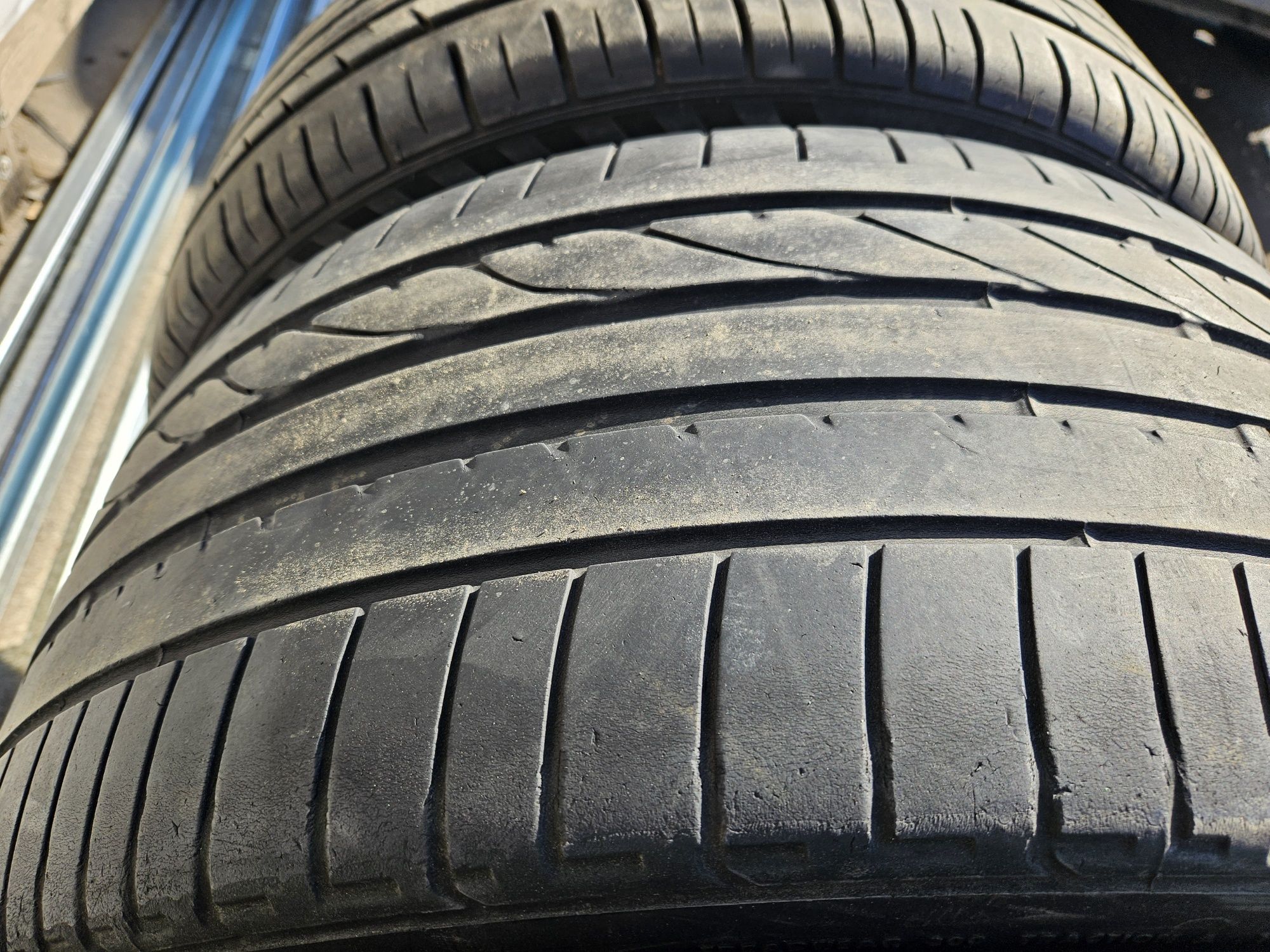 Anvelope vara 275 40 20 Dunlop 245 45 20 Bridgestone