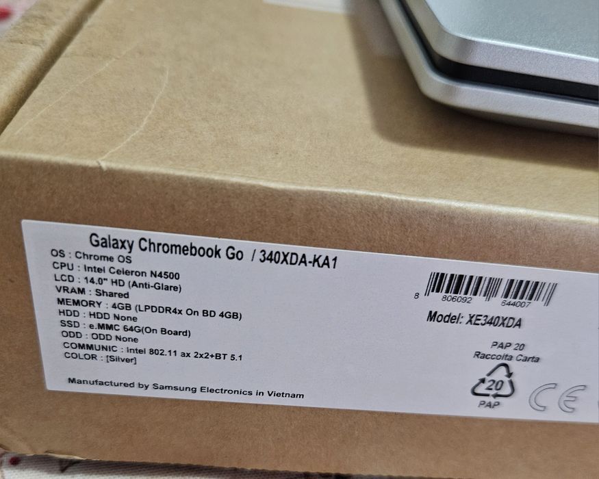 Laptop chromebook go