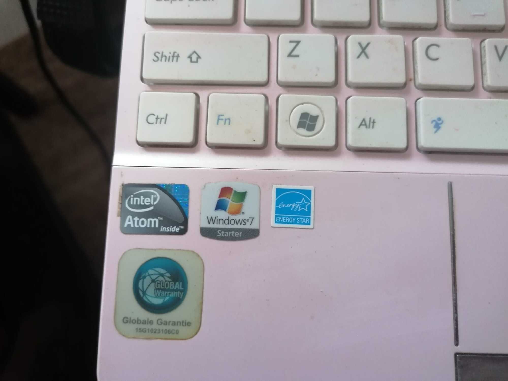 Mini laptop ASUS