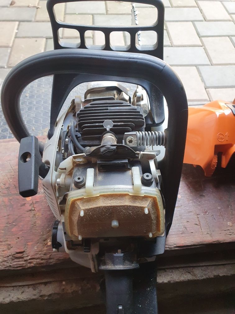 Drujbă Stihl ms211