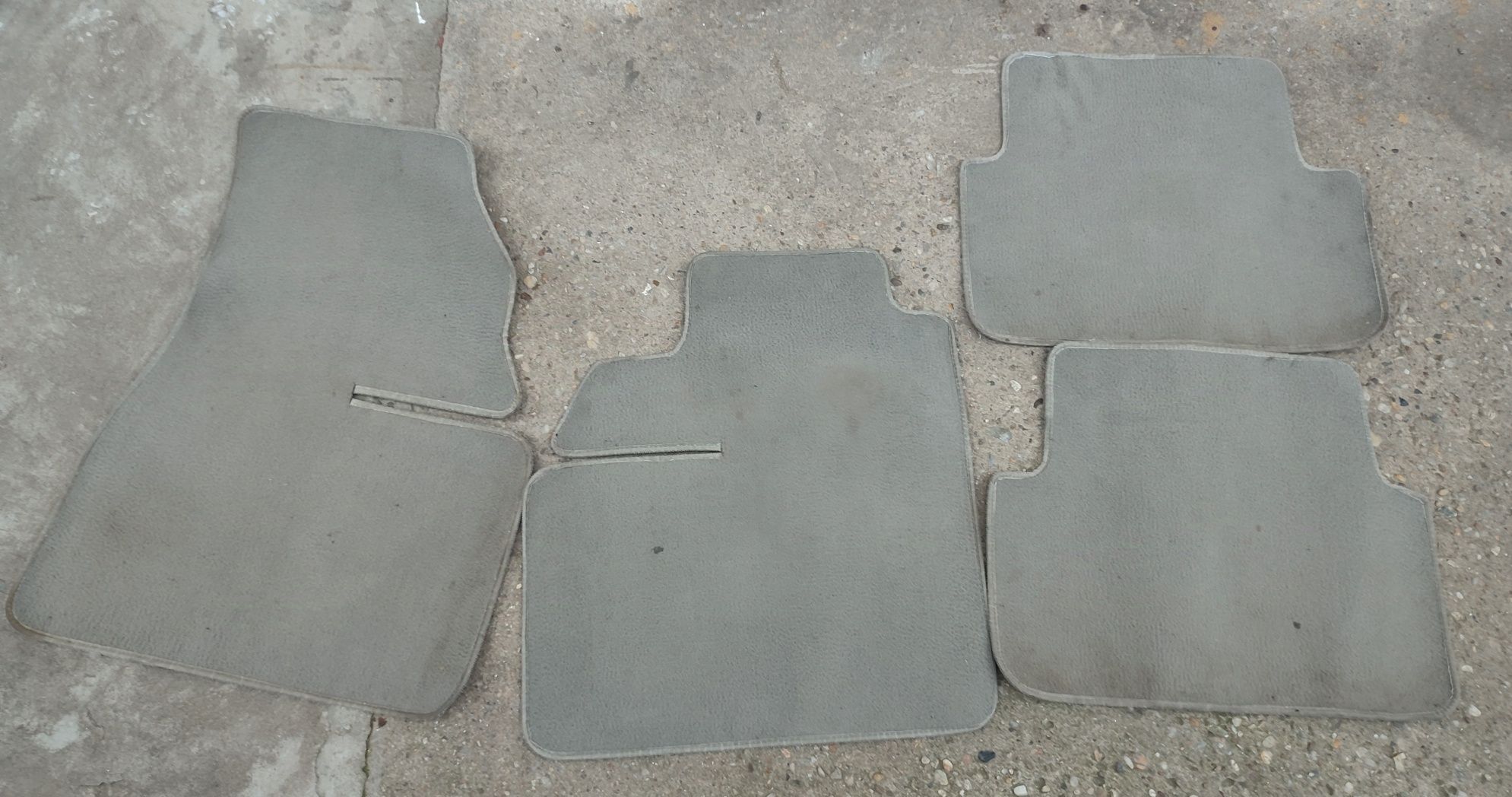 Covoarase textile presuri Ford Mondeo