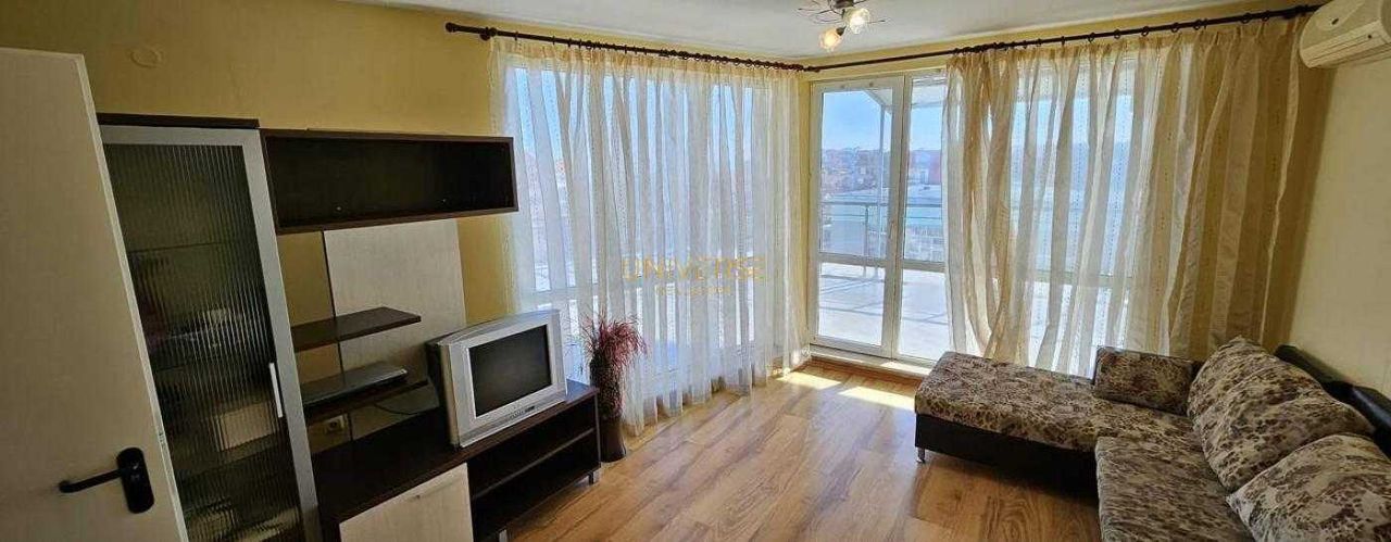 Продава се Тристаен апартамент в Поморие - 116 кв.м за 1156 €/кв.м - Снимка #1