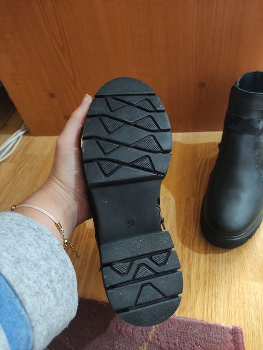 De vânzare cizmulițe de damă piele naturala