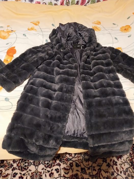 Haină de blană pt femei