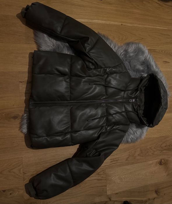 Дамско зимно яке -  PULL & BEAR
