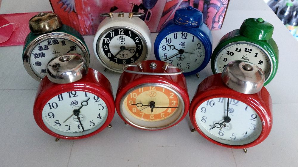 ceas masă Aradora și Victoria