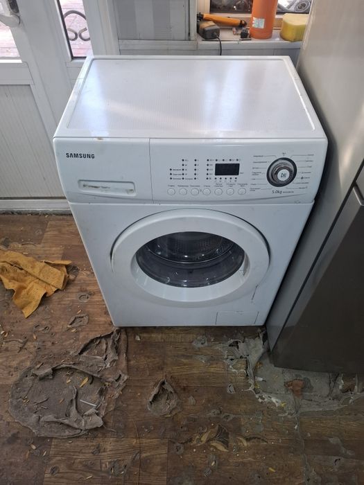 Продам стиральную машинку самсунг