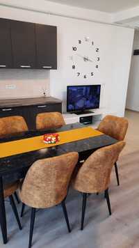 Proprietar, inchiriez apartament 2 camere 400 eur