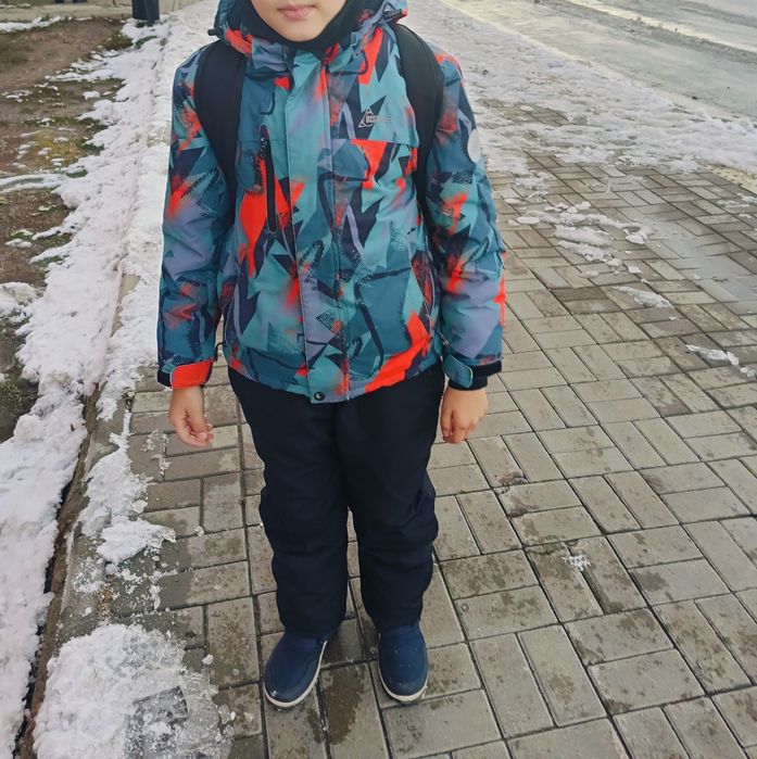 Продам зимний комбинезон дисумер