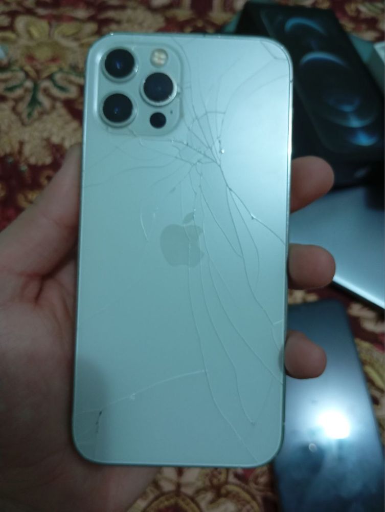 Iphone xs max iphone 12 pro