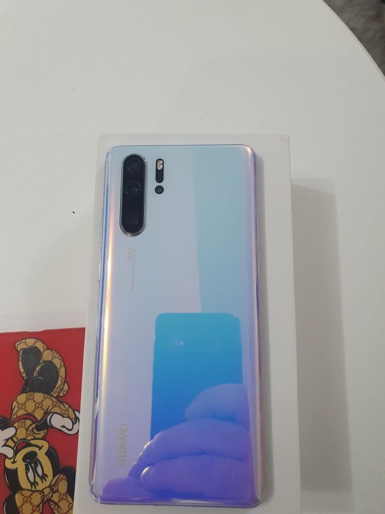 HUAWEI P30 PRO (Nota 10/10)