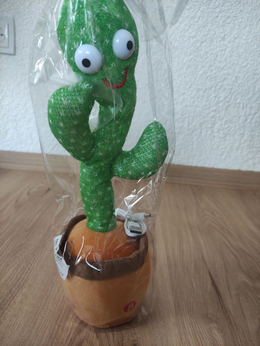 Играчки кактус коли и пистолет