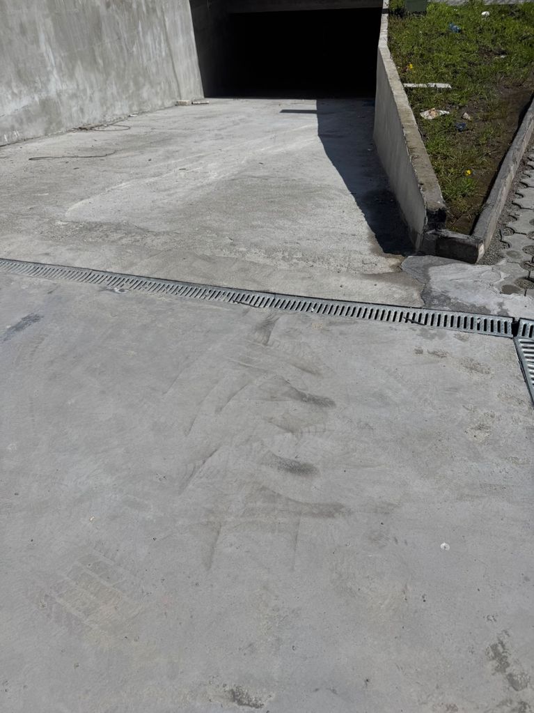 Продава се Гараж / Паркомясто в Бургас, Меден рудник - зона В - 35 кв.м за 572 €/кв.м - Снимка #2