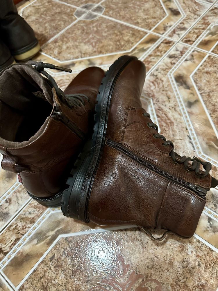 Мъжки кожени боти Levi’s