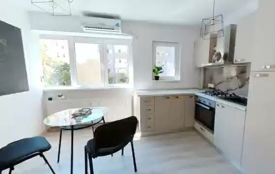 Garsoniera de inchiriat zona Titan sector 3