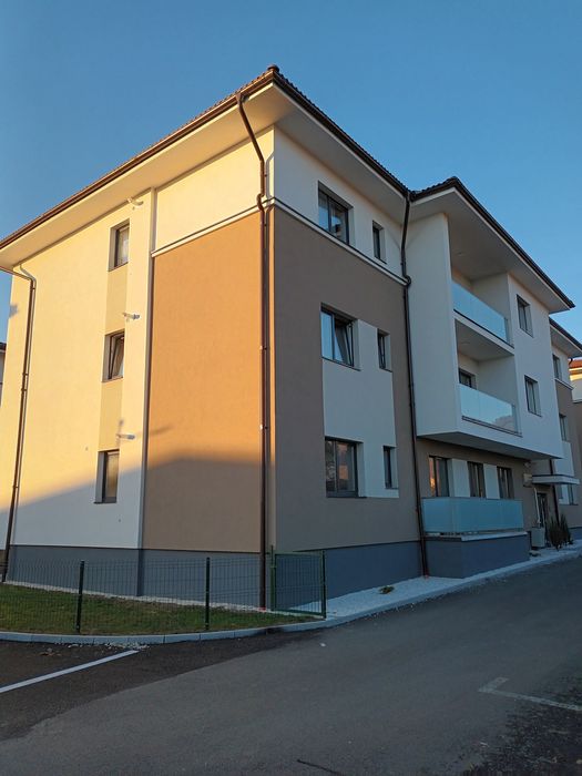 Apartament de închiriat