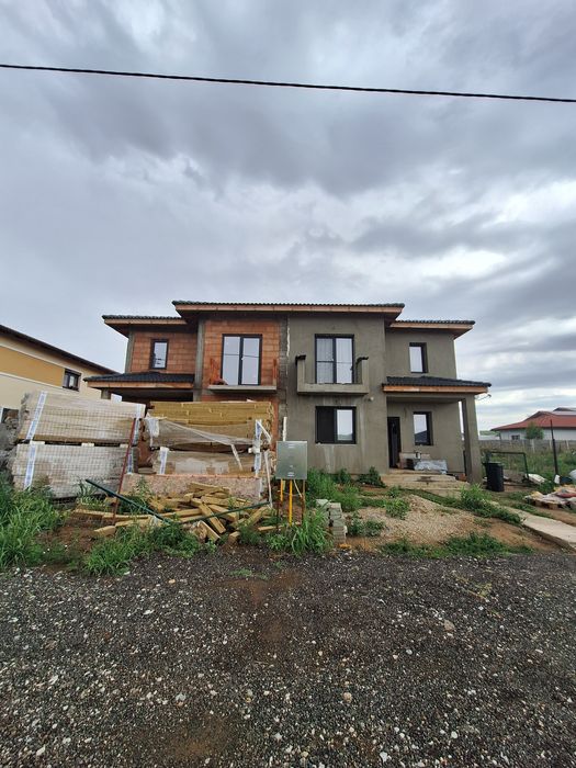 Duplex de vânzare ap.1 la 129.000 sau 2 la 168.000 euro