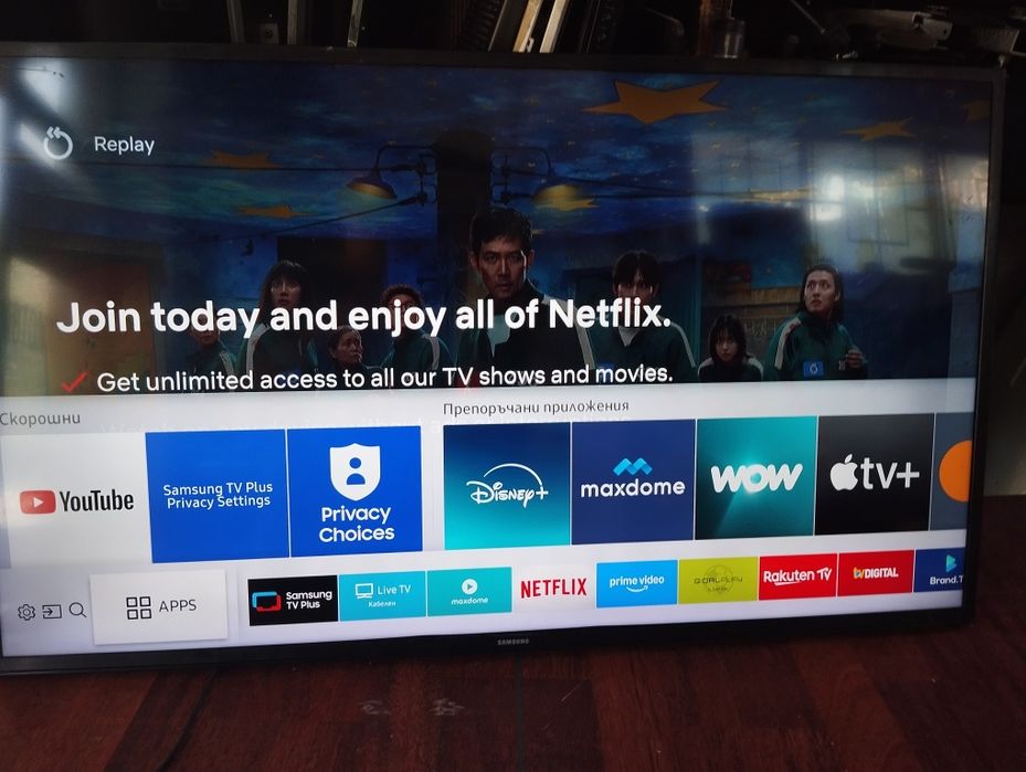Samsung 43инча смарт wi fi
