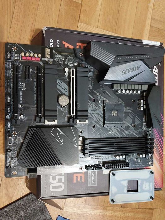 AMD Ryzen 9 5950X + Gigabyte B550 Aorus Elite AX V2 Wi-Fi