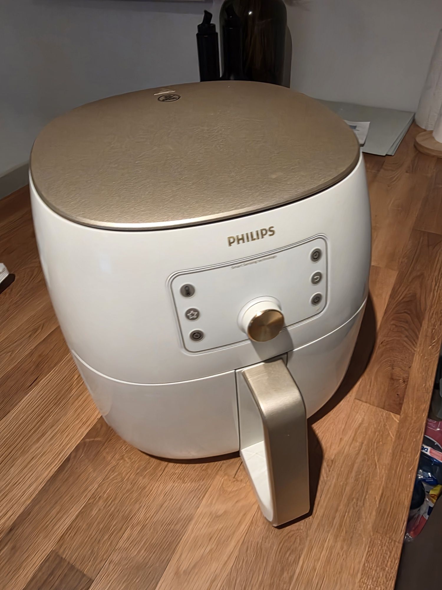 PHILIPS премиум бял