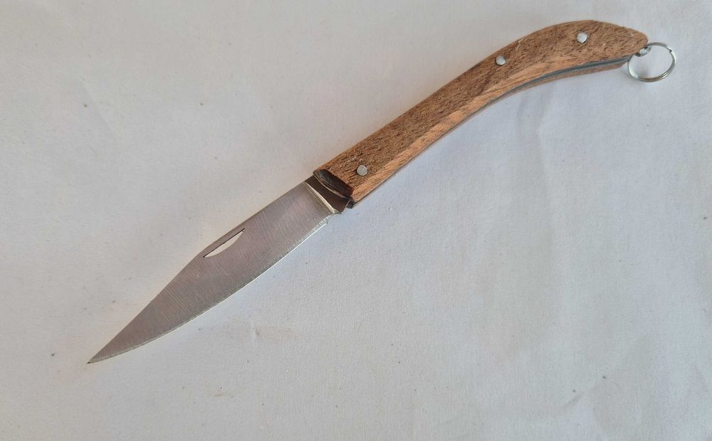 Сгъваемо рибарско ножче