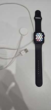 Продам Apple Watch 3 42 mm