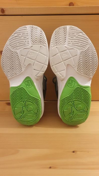 NIKE Air Jordan Max Aura 3 (GS) măsura 35.5