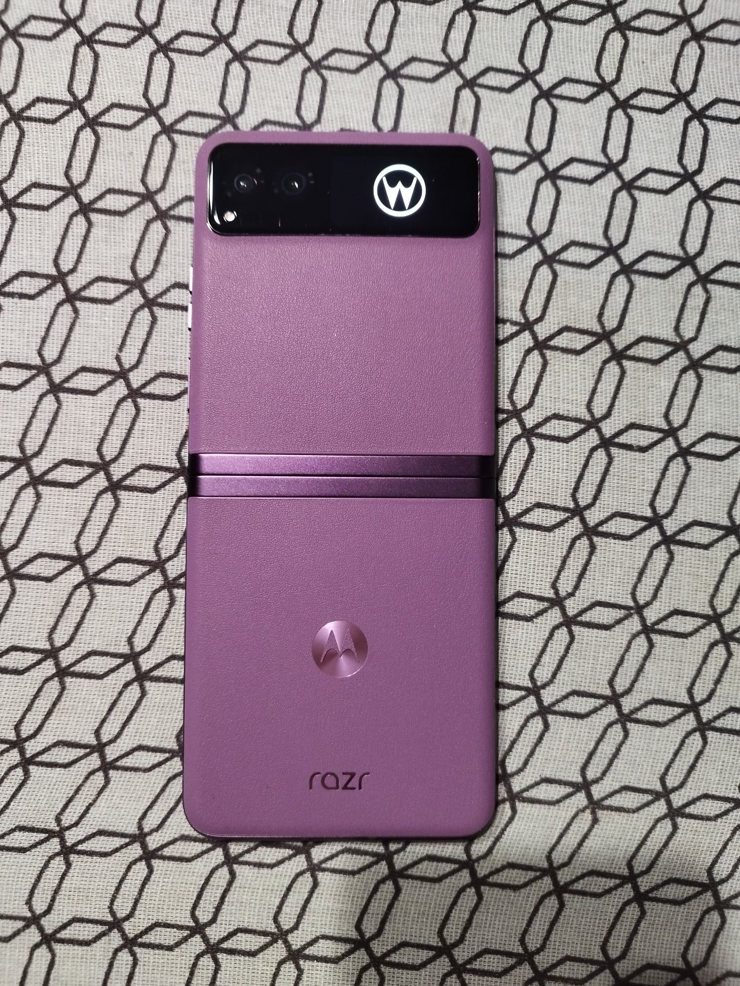 Motorola razr 40