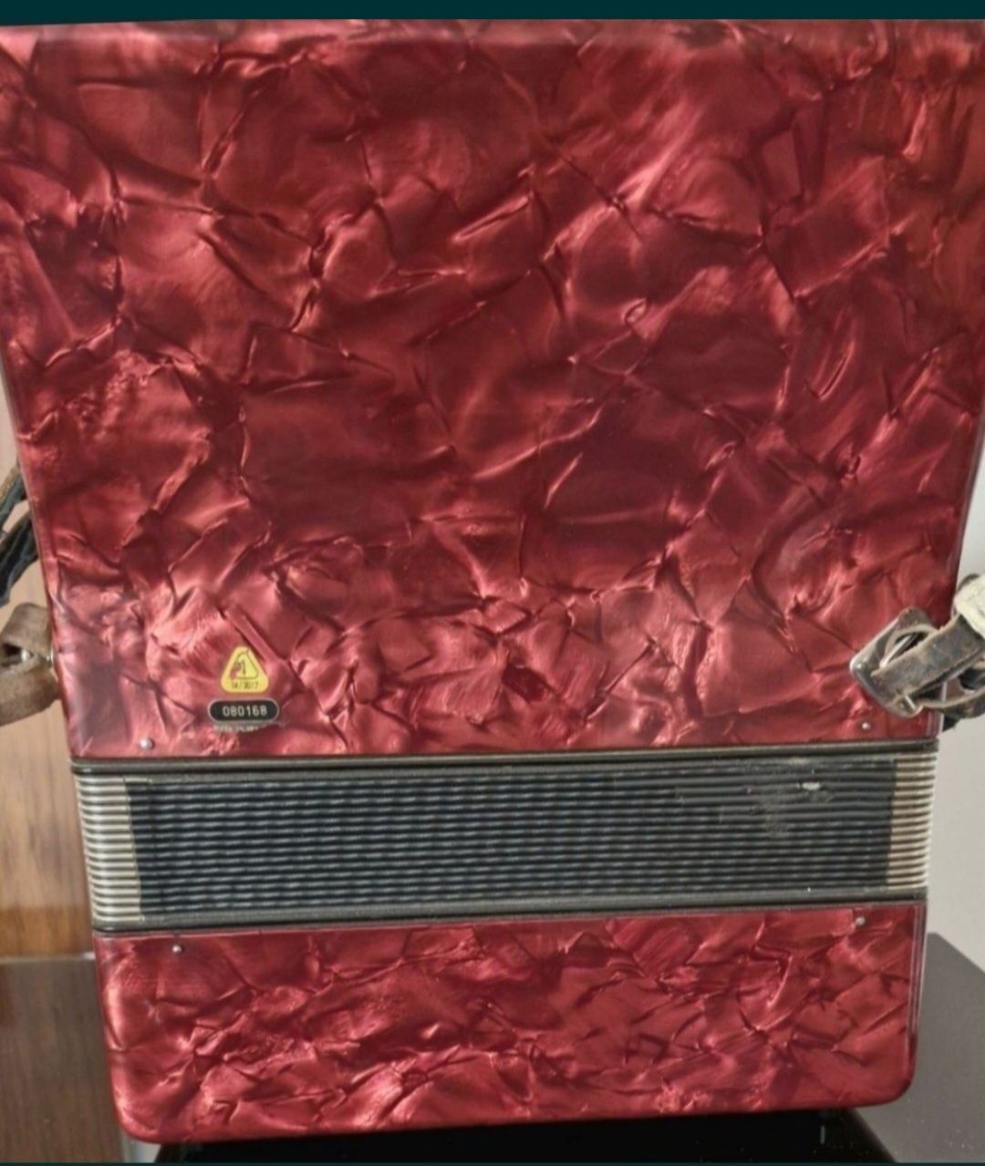 Acordeon Universum  48 basi