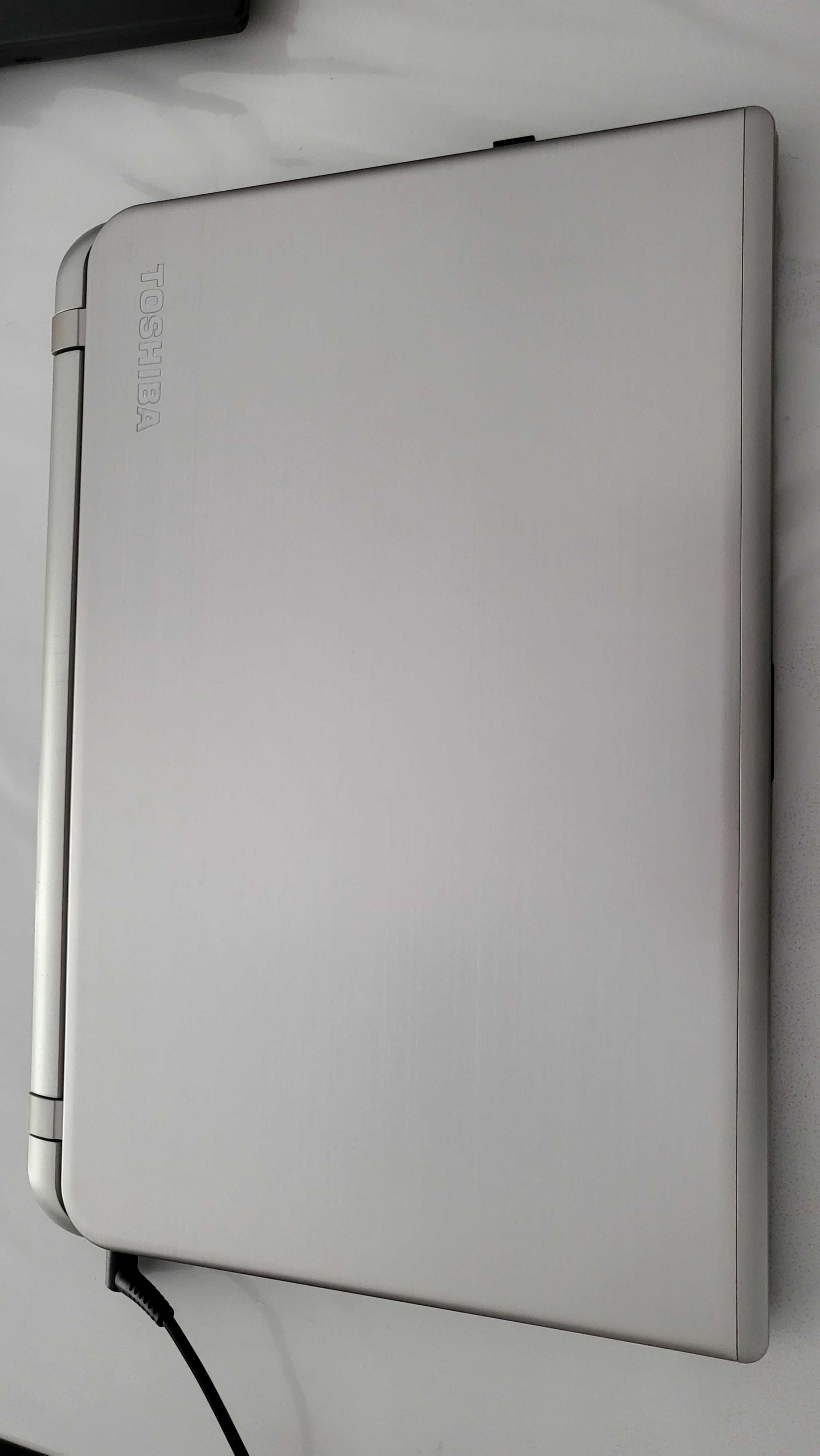 Лаптоп Toshiba Satellite S50-B-12Z 15.6"