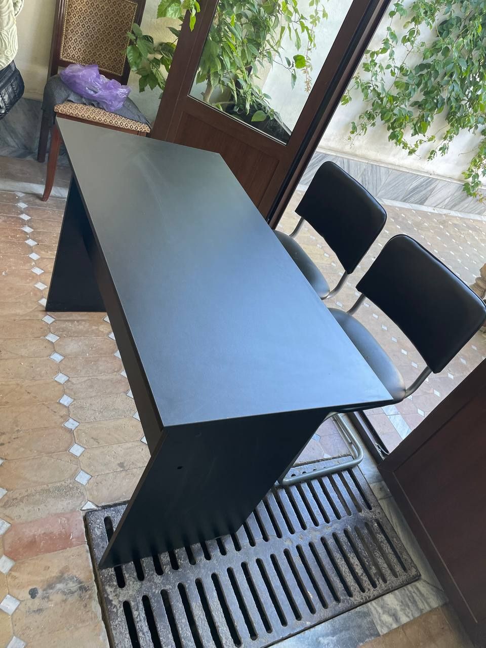 Yumshoq stullar va parta