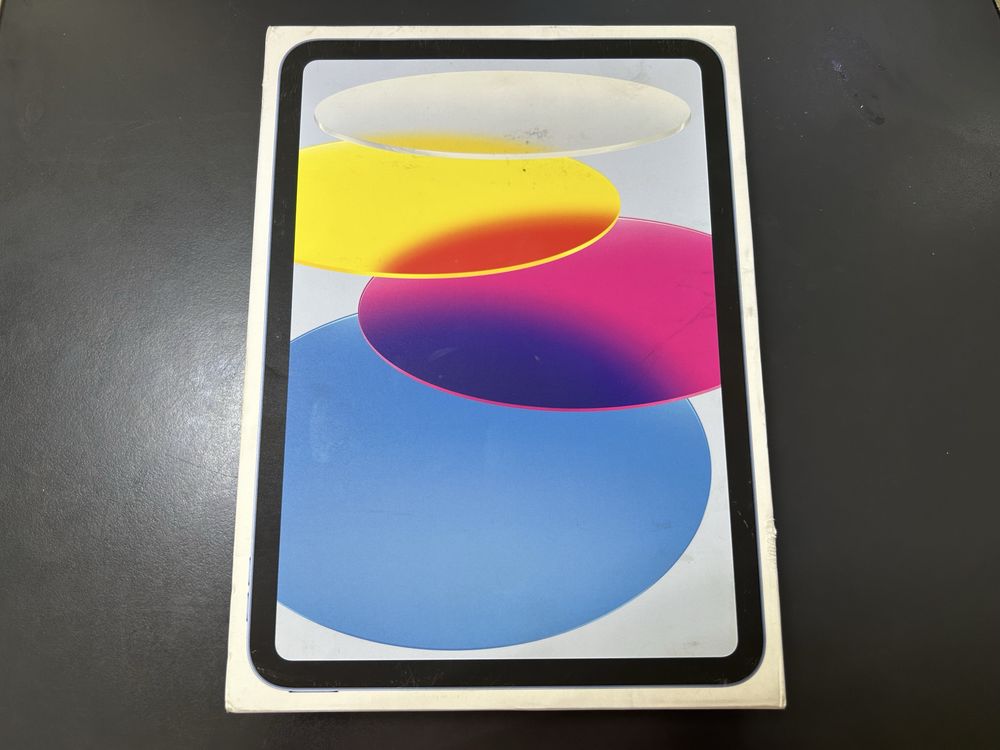 Продавам Apple iPad (2022) 10th Gen 64GB-НОВ