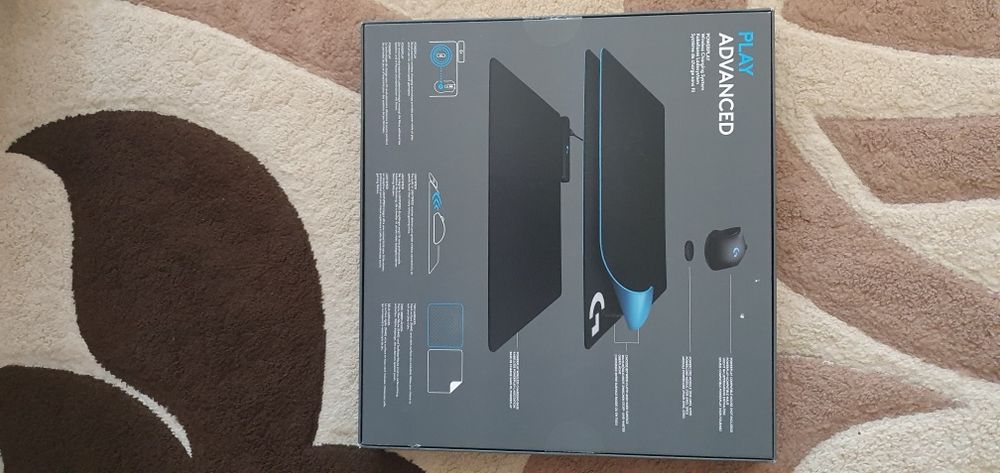 Logitech Wireless Gaming mouse pad