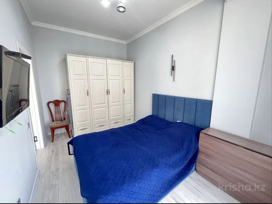 Продам молочный шкаф (б/у) в отличном, новом состоянии