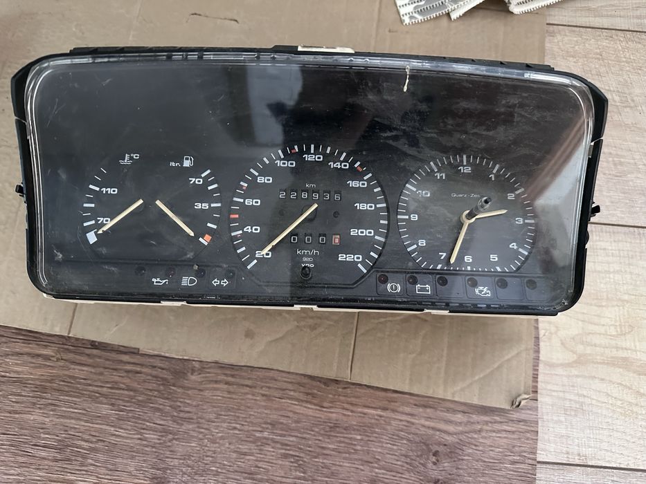 Продаю щиток приборов на Volkswagen Passat B3
