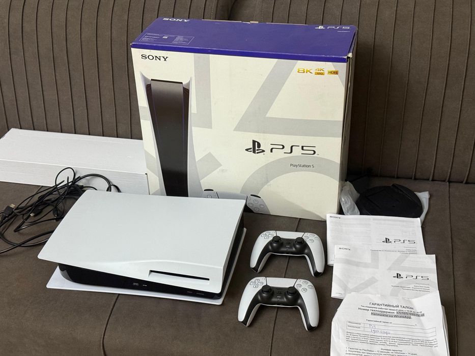 Новый PlayStation 5 PS5 2 Джойстика FIFA 23 UFC4 MK11 GTAV