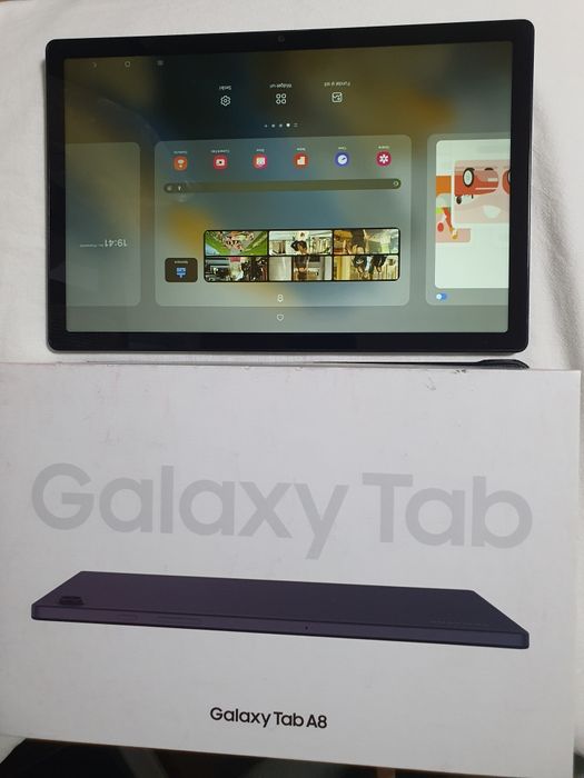 Vând tabletă Samsung Tab A8